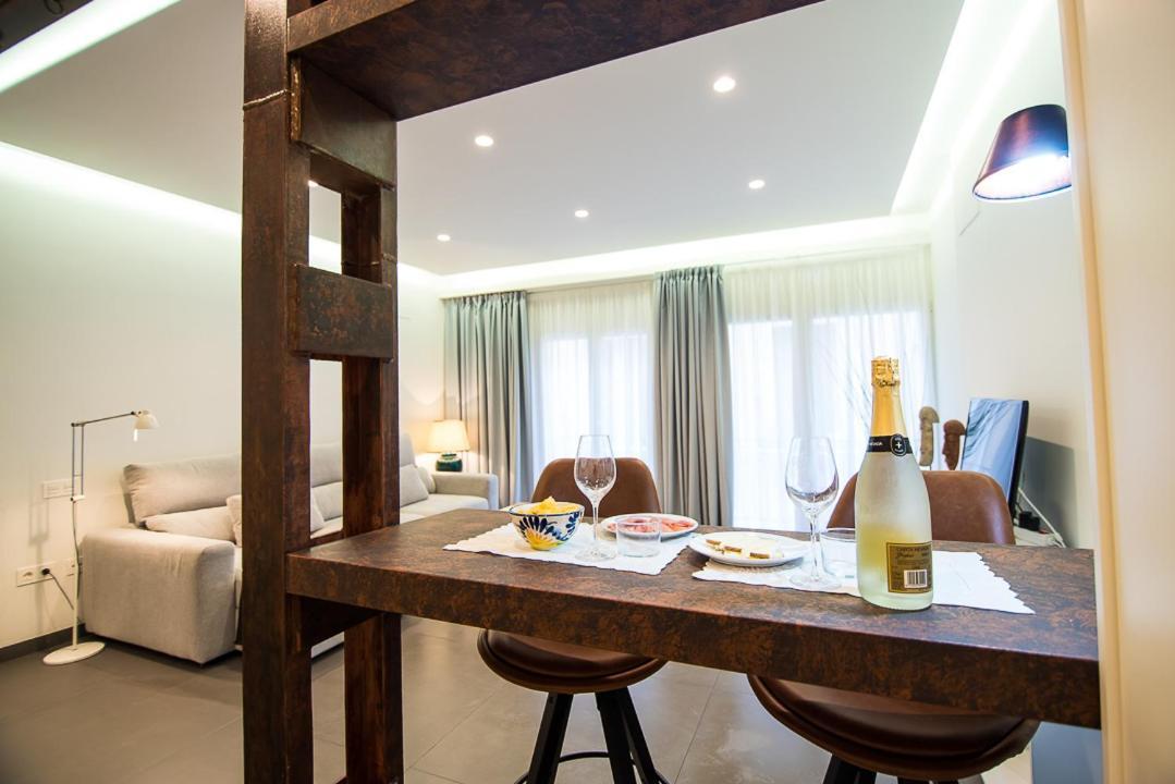 Tourist House Odonell Apartman Sevilla Kültér fotó
